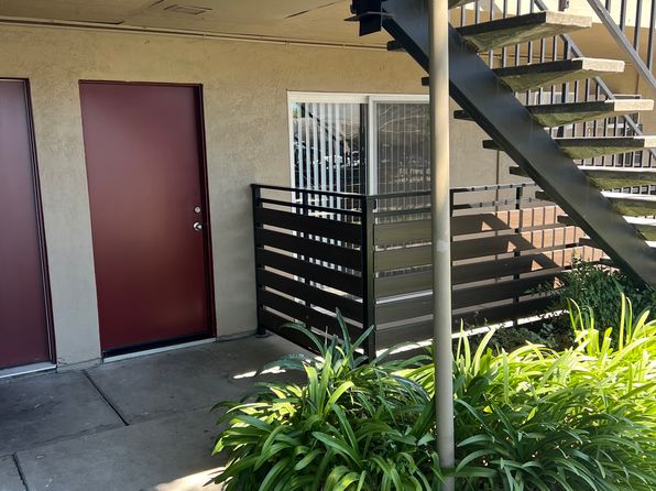 1305 W El Monte St #7