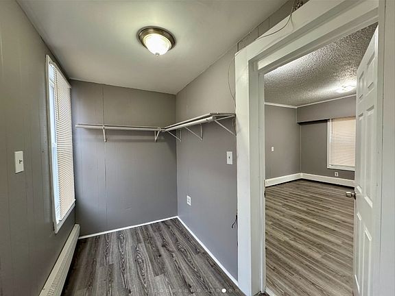 5th image of 1100 E Main St