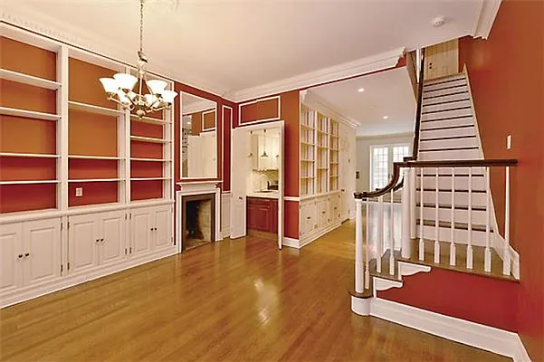 Sold by Leslie J. Garfield | media 2
