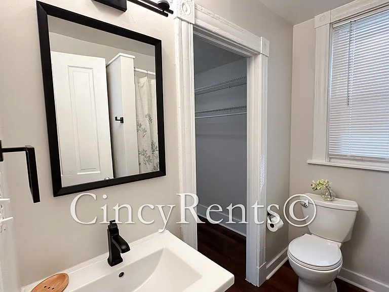 2715 Arbor Ave #1 — Photo 12