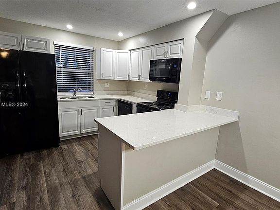 5th image of 8920 NW 38th Dr #8920