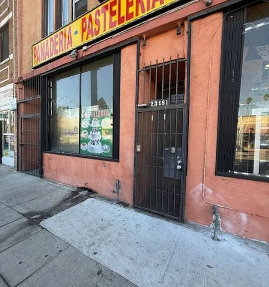 2318 1/2 W Jefferson Blvd #A — Photo 17