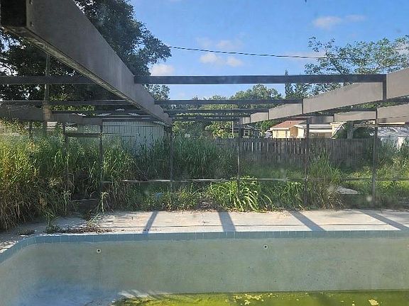 4th image of 731 PATTERSON STREET