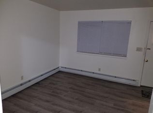 364 Axtell Ave #B8, Vineland, NJ 08360