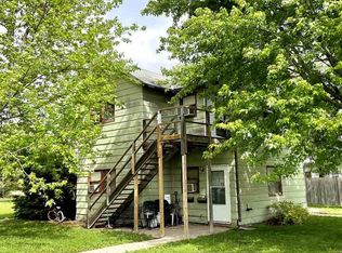 305 Tilden St, Holdrege, NE 68949