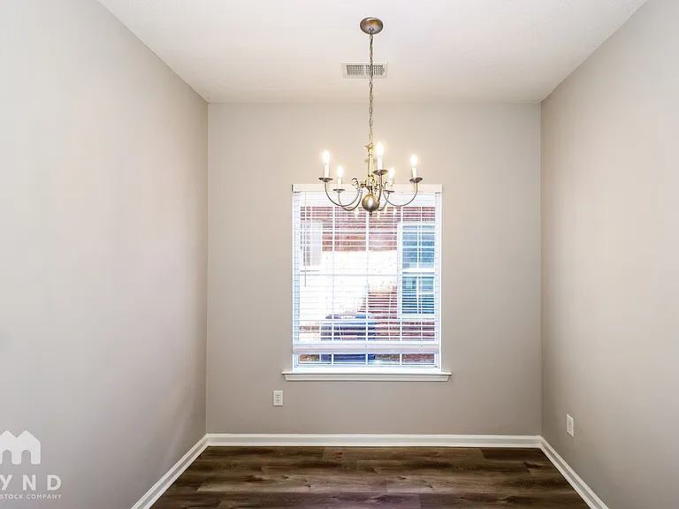 10182 Sterling Ridge Dr — Photo 7