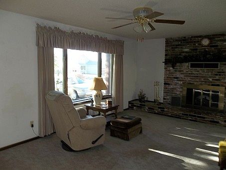 4th image of 708 S Queens Hwy