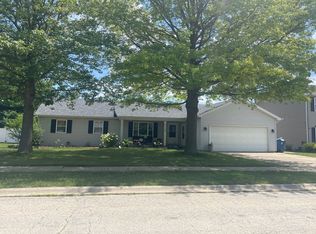 1126 Guinevere Ln, Bourbonnais, IL 60914