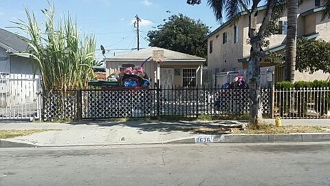 1st image of 8636 Holmes Ave