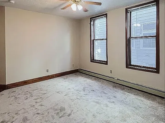 962 6th St E #1 — Photo 7