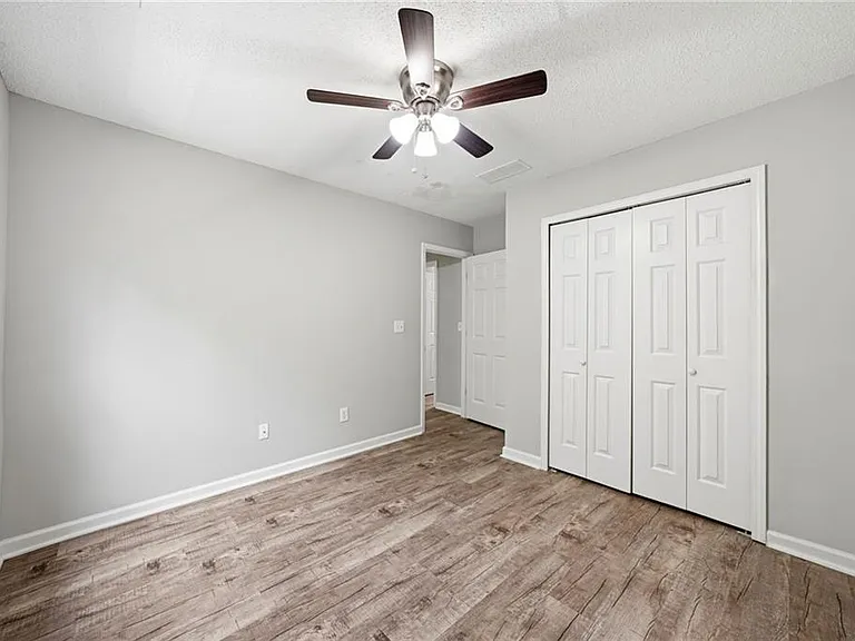 5682 Lawley Dr — Photo 29