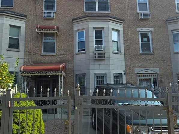 1514 Pacific St, Brooklyn, NY 11213
