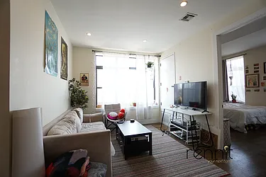Rented by Rennit Inc.