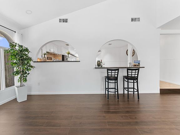 3rd image of 1649 California Drive