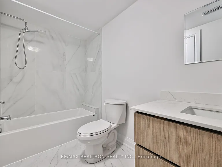 101 Sophia St W — Photo 14