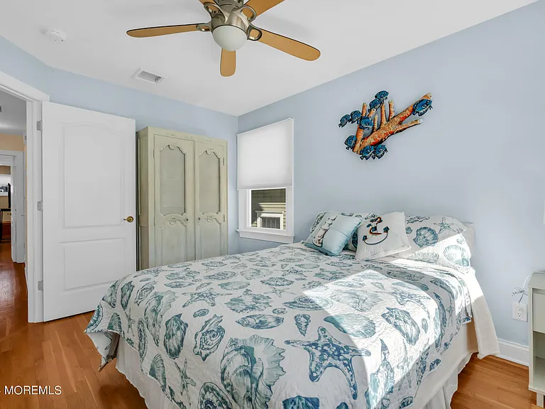 18 Meadow Ave — Photo 16