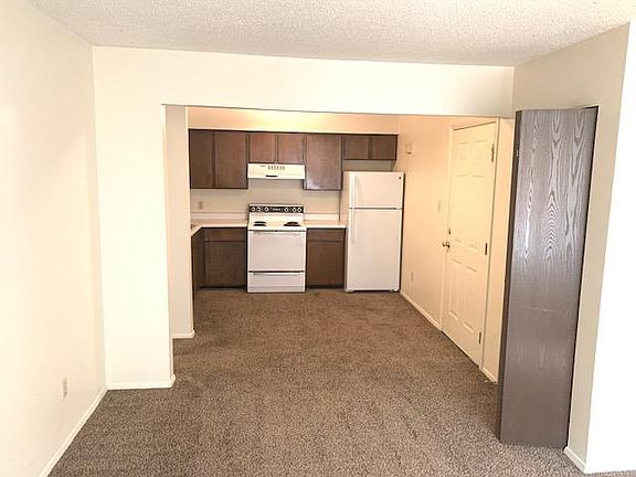 2nd image of 2223 Missouri Ave APT 12