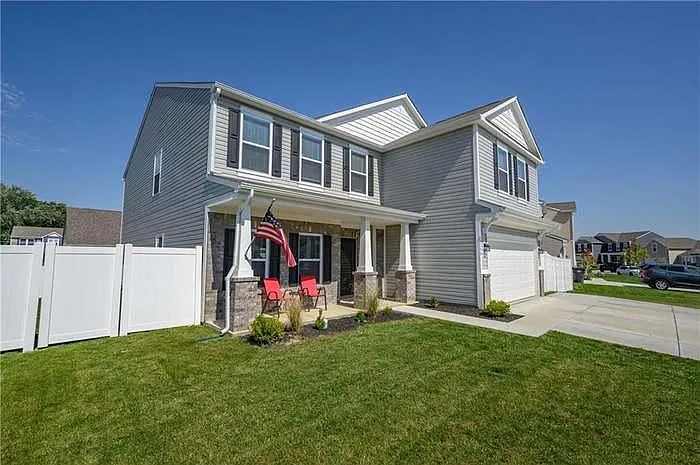 2096 Amur Ct — Photo 3