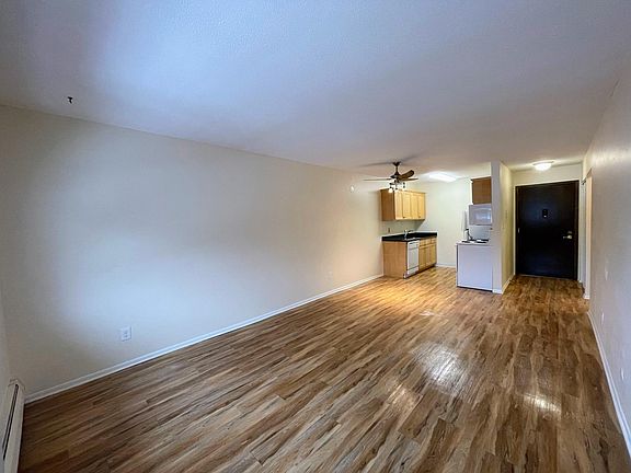 3rd image of 1480 Randolph Ave #207