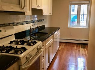 10 Mount Ida St #6, Newton, MA 02458