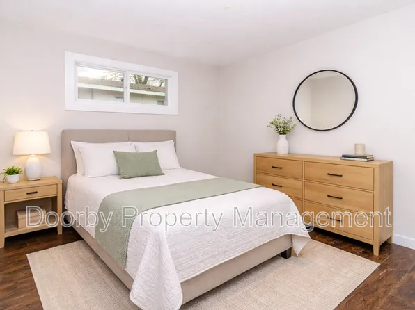 1104 N Hawthorne St #A, Chattanooga, TN 37406