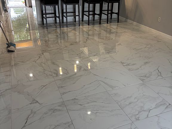 3rd image of 72 Silver Park Cir