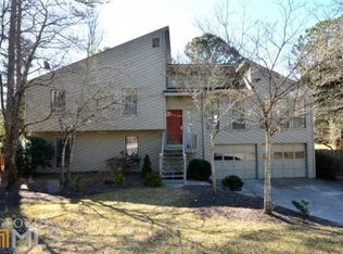 9125 Eves Cir, Roswell, GA 30076