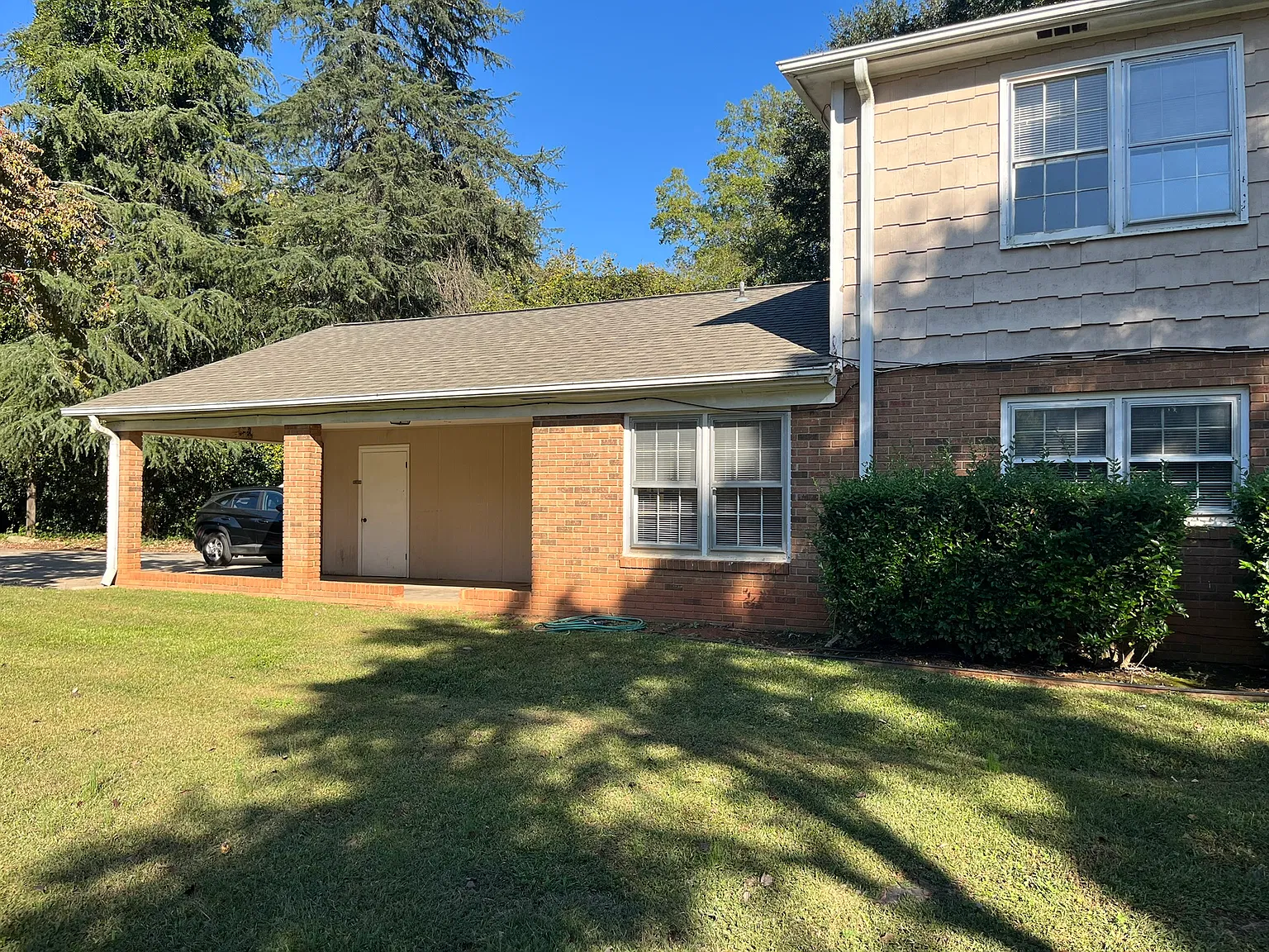 2 bed, 1100 sqft, $1,350 — Photo 2