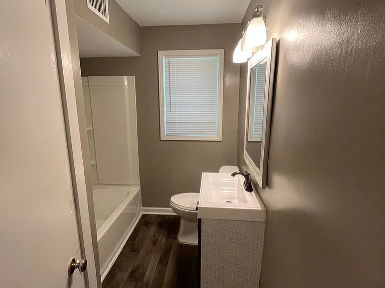 2503 Broadmoor Dr — Photo 19