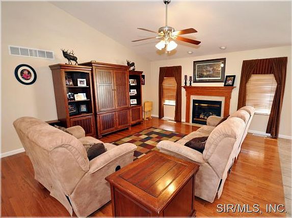 4th image of 6132 Keebler Oaks Dr