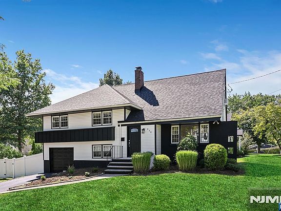 2nd image of 858 Barbara Drive