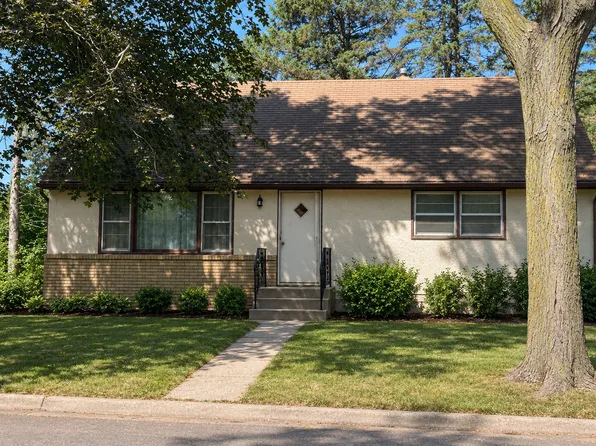1521 Arkwright St, Saint Paul, MN 55130