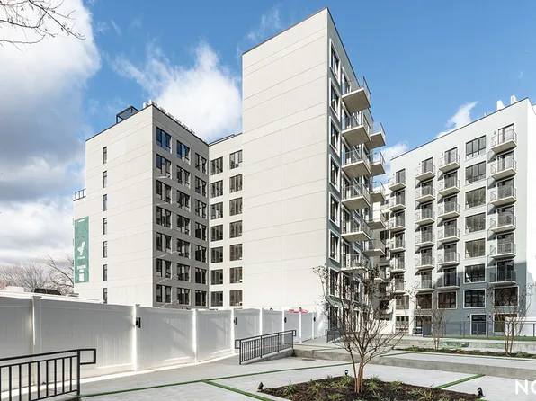 31-61 Vernon Boulevard image 15 of 72