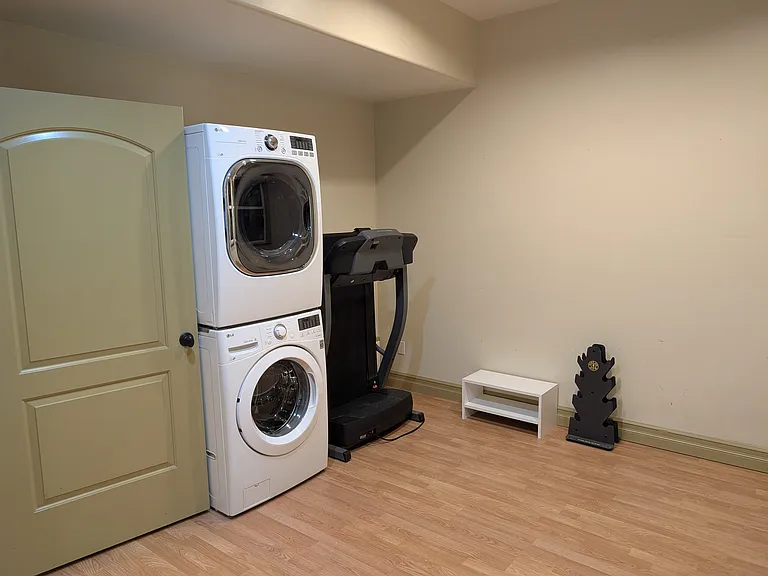 1435 E Canberra Dr — Photo 15