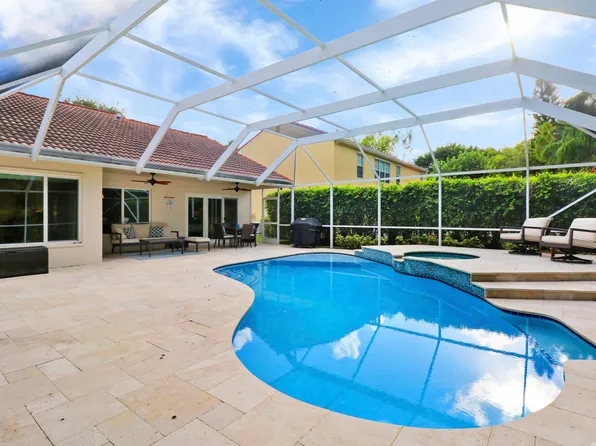 10261 Hunt Club Lane, Palm Beach Gardens, FL 33418