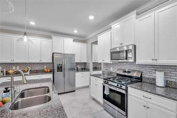 8763 Flourish Dr — Photo 12