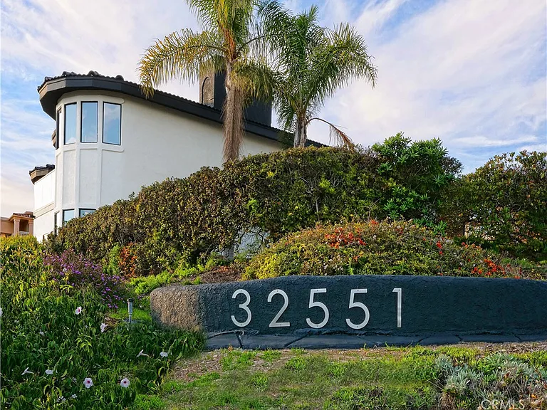 32551 Seacliff Dr — Photo 60