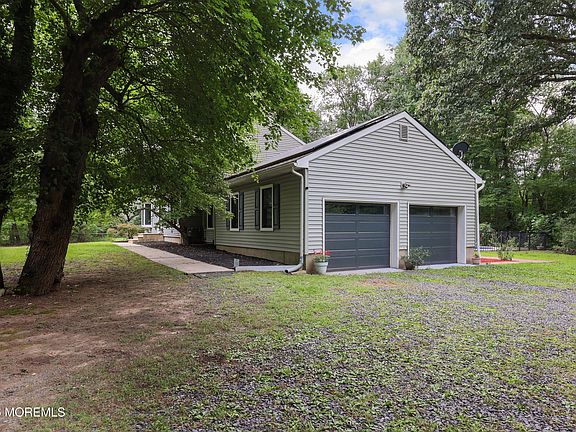 4th image of 139 Sleepy Hollow Road