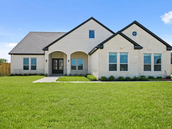 11127 Moon Light Dr, Needville, TX 77461