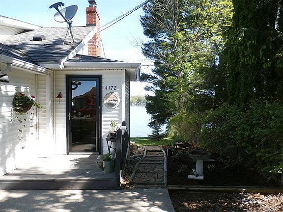 5th image of 4172 McFarland Dr