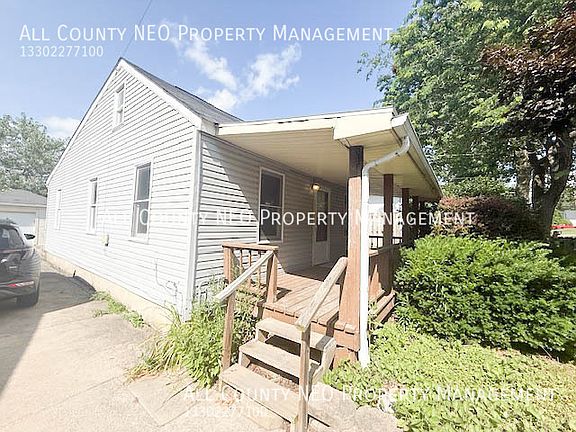 2nd image of 1301 Benton St