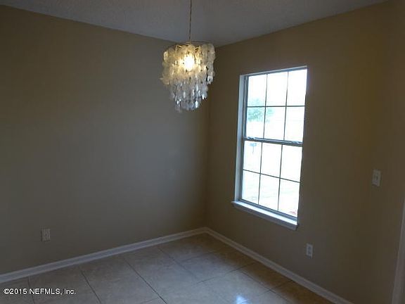 4th image of 1510 Slash Pine Ct
