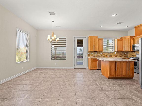 5th image of 409 Vianney Way #A