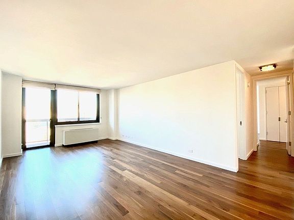 5th image of 515 E 72nd St #28B1