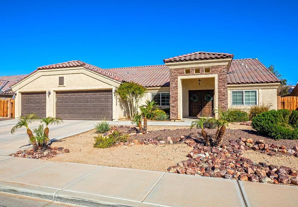 1st image of 5852 E 39th Pl
