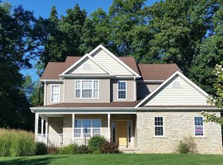 38 Covington Dr, Valparaiso, IN 46385