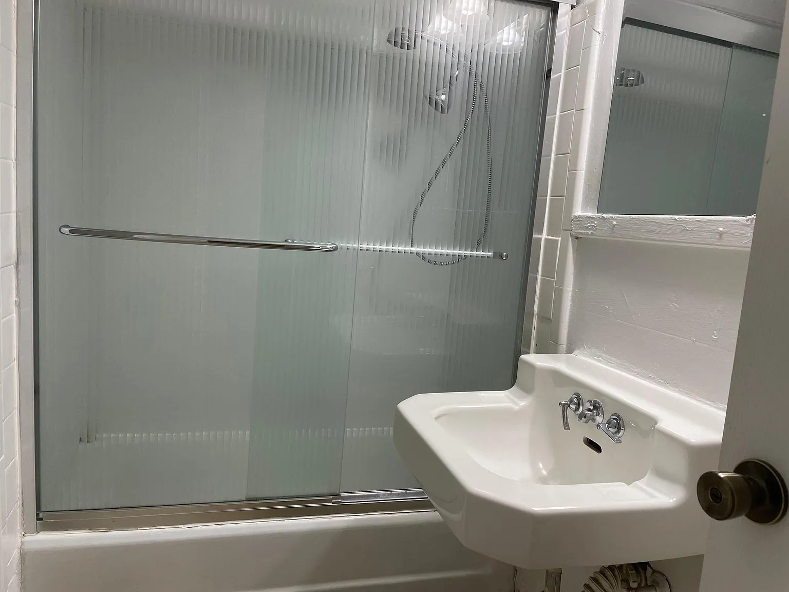1 bed, 550 sqft, $1,000 — Photo 1