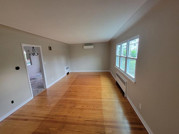 5th image of 808-810 N Lincoln Ave #3