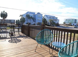 715 Palmetto Blvd, Edisto Island, SC 29438