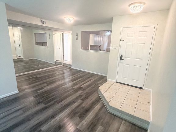 5th image of 20313 Beaconfield Ter APT 2